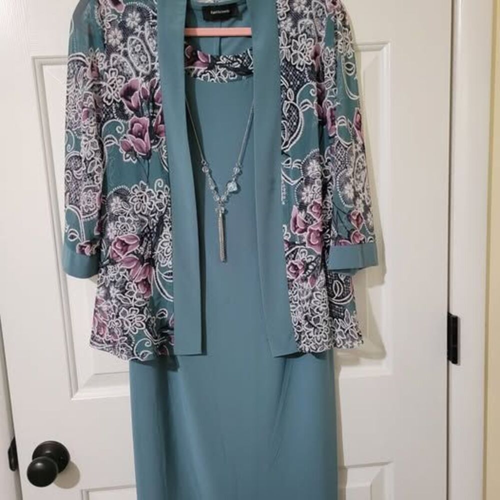 R&M Richards 2-Piece Size 10-12 Dress and Jacket Set with Necklace